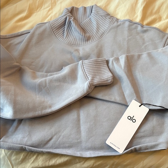 ALO Serenity Wide Leg Sweatpants & Cropped Serenity Coverup - Picture 12 of 15